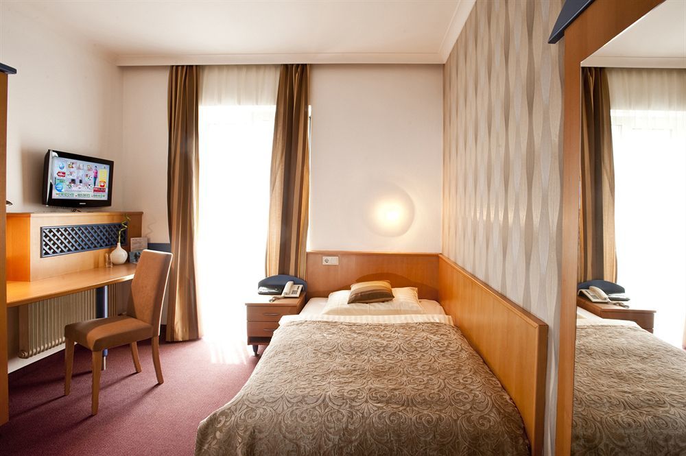 Hotel Geyer Klagenfurt am Woerthersee Eksteriør bilde